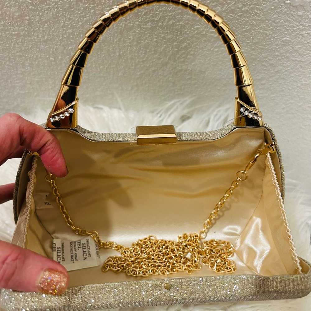 Elegant Gold Shimmer Women's Handbag with Gold Crossbody Chain NWT - Picture 3 of 5